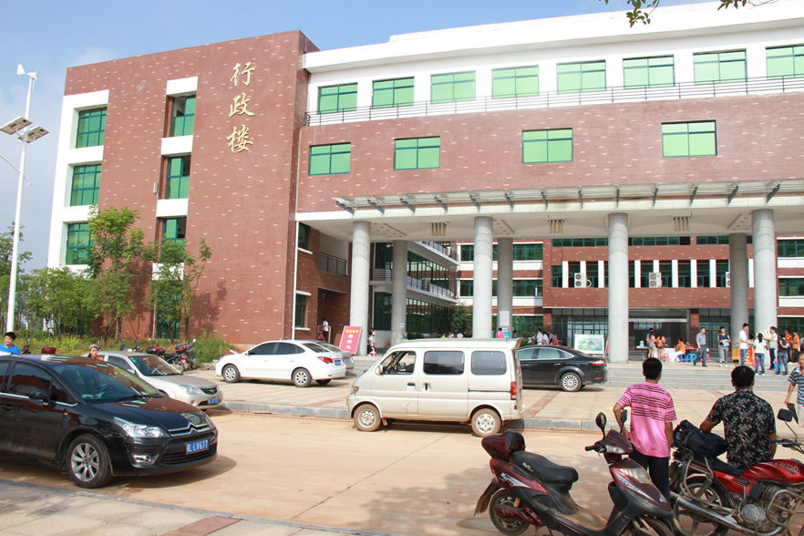 2012-2013,技术支持:0715-8897631地址:湖北省咸宁市横温路职教园内(3
