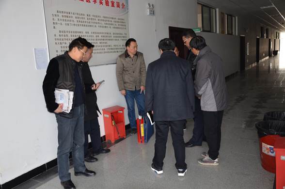 2017.2.23市教育局汪金月副局长一行专项督导检查校园安全工作 019