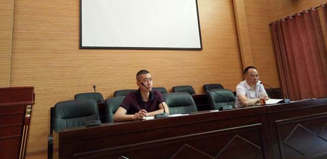 说明: 6月学管会议樊2.jpg
