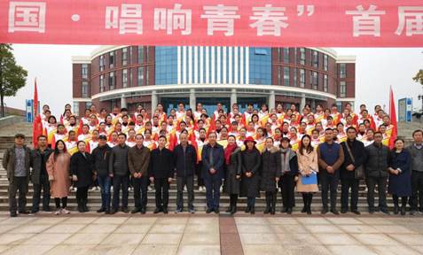 17、全体工作人员合影 (2)