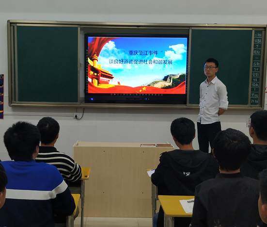 37B05CC3D7F8259453A36A734F7F6598