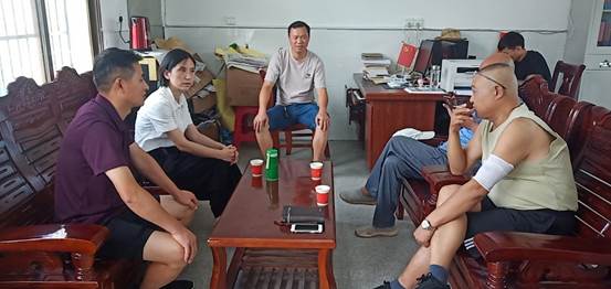 说明: 1