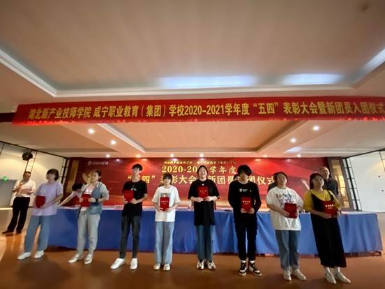 说明: 8a043e088b9e7d5e7bd7f4cbfebf9f8