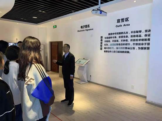 说明: 4d84bc4652cab672a75851f1c4d5e70