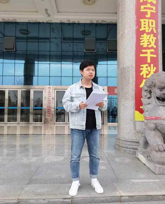 说明: 726ef204877e89e4010a38bbb750d08