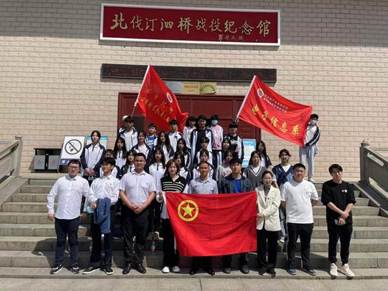 说明: 76aa577405784bc9720e895b0a7c9bd