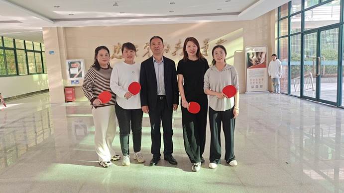 说明: f03e3be2bb0846e8183359b610e058f