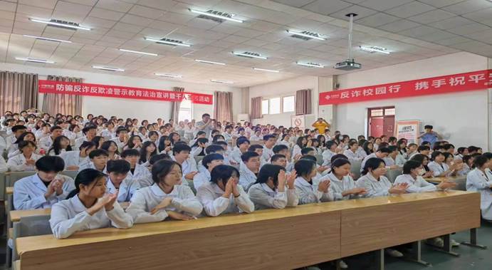 说明: 677bed6d39cc6dbda27494bf77606c9