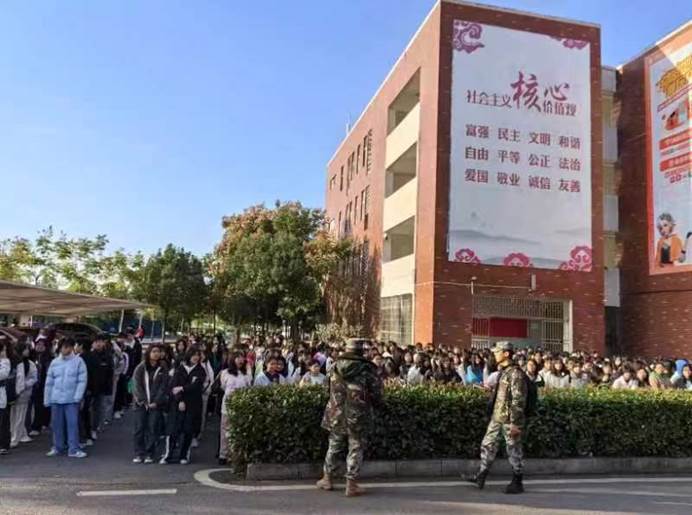 说明: ee8254eed8b58fd20c8507386626d5e