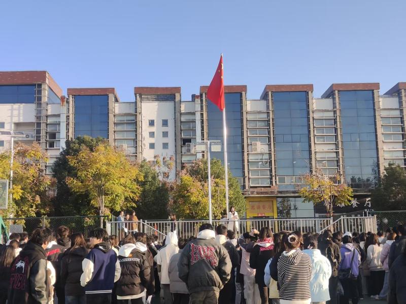 当晨光遇见誓言:农林工程系这场升旗仪式，让绿色种子破土而出