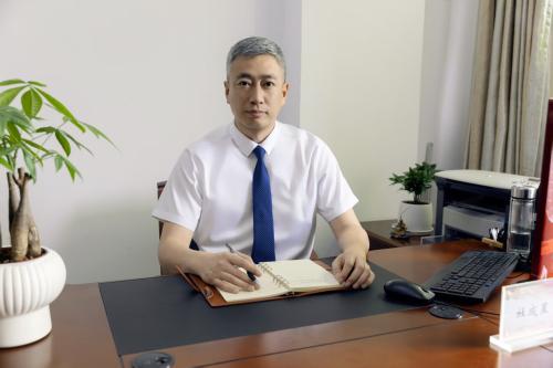 杜成星