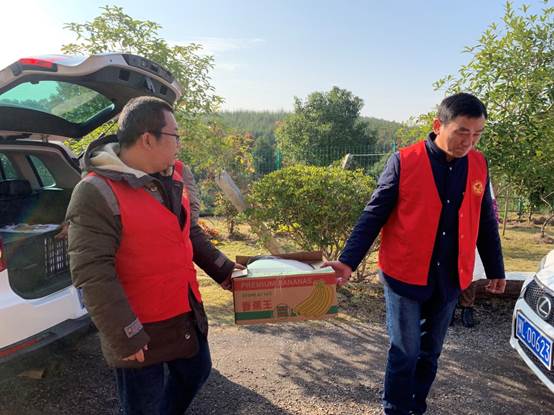 说明: E:\netdisk\weiyun\云同步\党支部文件\20191204敬老院\微信图片_20191204161751.jpg