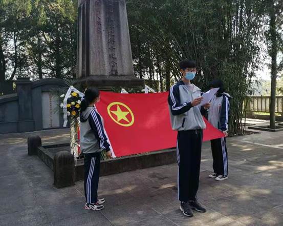 说明: C:\Users\Administrator\Desktop\清明祭扫活动\活动照片\微信图片_20210325133747.jpg
