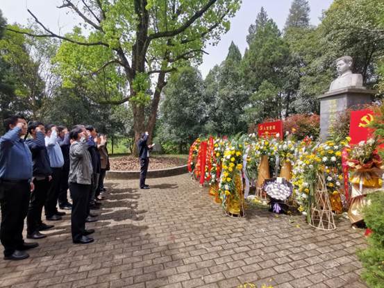 说明: 67279C1339E76C054FD840D89F5F8F9E