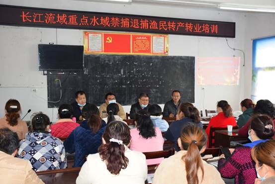 说明: 开班仪式1