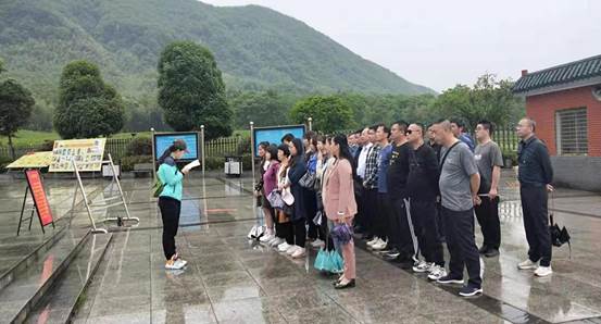 说明: f4e0a33c8dea2d160391221b9d3e057