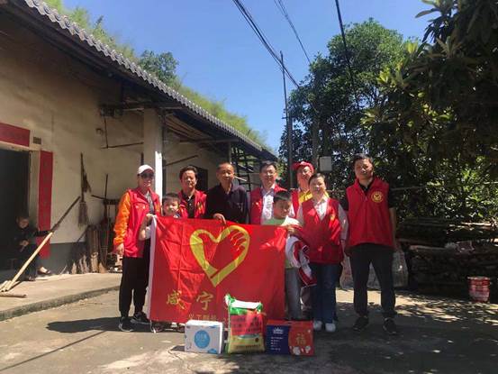 说明: 798b32fe6a7ef649d53e2a4c918c6ab
