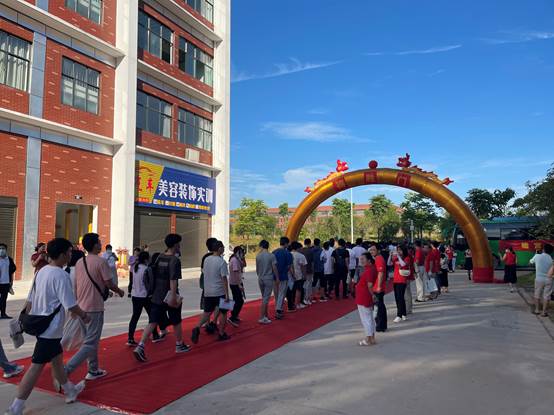 c77eb0965613b5093dbb6d8fd90c25b