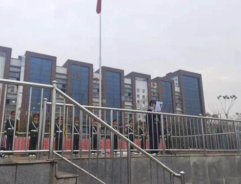 说明: 2d80b29b4c8f570ab5f62e363923586