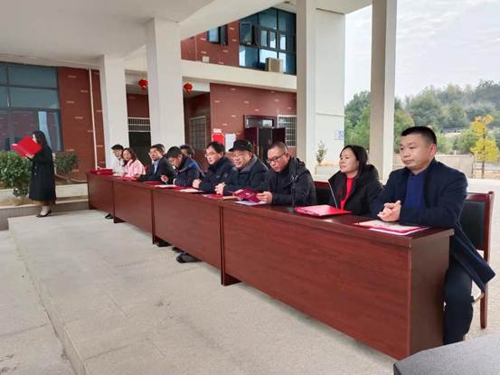 说明: 5a68538f2d0d82b987a1cce293e710b