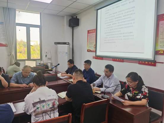 说明: 马