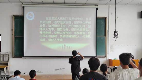 说明: c4e1a933107d8b0da547adfab4424a7