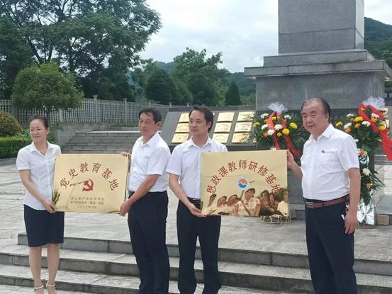 b1c92dea7137e2383f51dc34dc55429