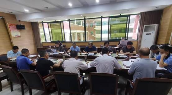 说明: fdf77adc80a64154a93d11935602e53