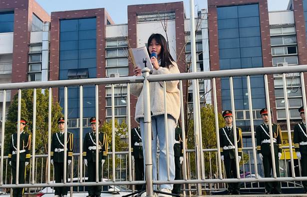 说明: a76c36b629c42ced4c9594703142281