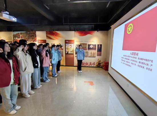 说明: a11fe170718942b8e1d9f0715daa05e