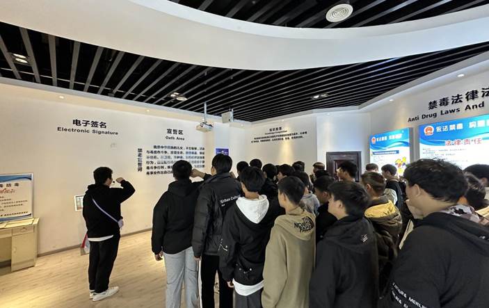 说明: C:/Users/Administrator/Desktop/b42162ac214b350d0a7e30764976d91.jpgb42162ac214b350d0a7e30764976d91