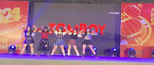 说明: b15900ad1704a31632c2c35f0d09012