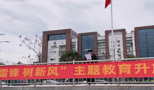 说明: 6f913169cd26bebd7461eb7b3a0f41c