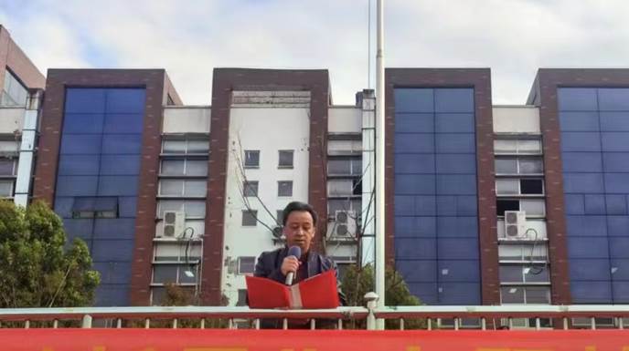 说明: 545b5ce38c7256735300bb92d860b27