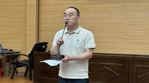 说明: 郭坚