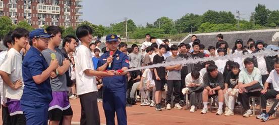 说明: S)(A(BFFQBRL0_TN@P95%Q5_tmb